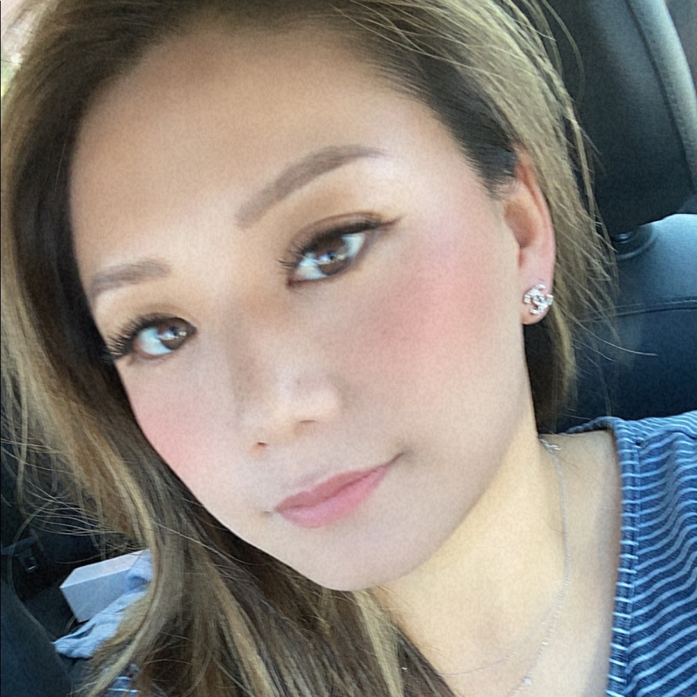 Meet your Posher, Candice